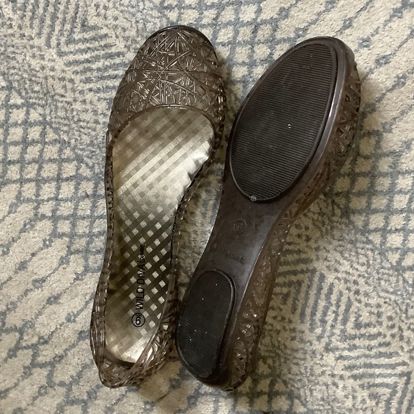 Plastic Wild Diva Slip-on shoe 9 - Picture 3 of 3